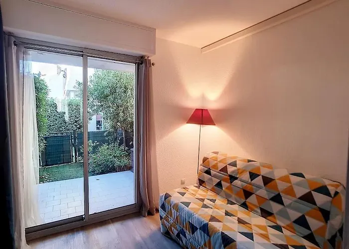 40m2 Cosy Avec Piscine, Clim, Parking Prive La Grande Motte